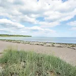 Дом отдыха Four-bedroom In
