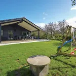 Four-bedroom In * ハザスレウ